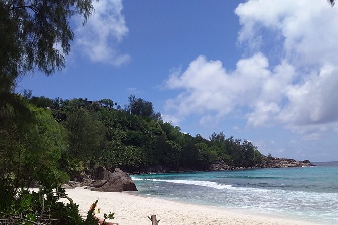Beach hopping Tour on Mahe Seychelles - Port Launay suits families with young swimmers