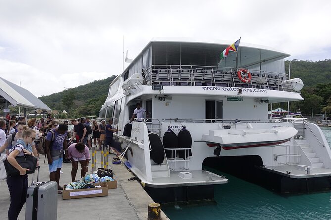 Cat Cocos: Praslin Island to Mahe Island Fast Ferry - A practical one-hour crossing from Praslin to Mahe