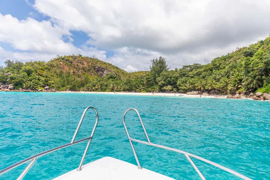 Cousin Curieuse and St Pierre & BBQ Lunch - The boat, group size, and comfort