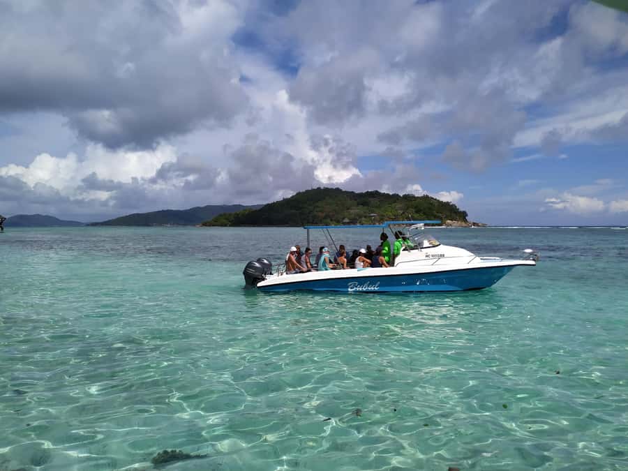 Curieuse Guided Tour, St Pierre, BBQ & 2 Snorkel Stops - Lunch with tortoises nearby