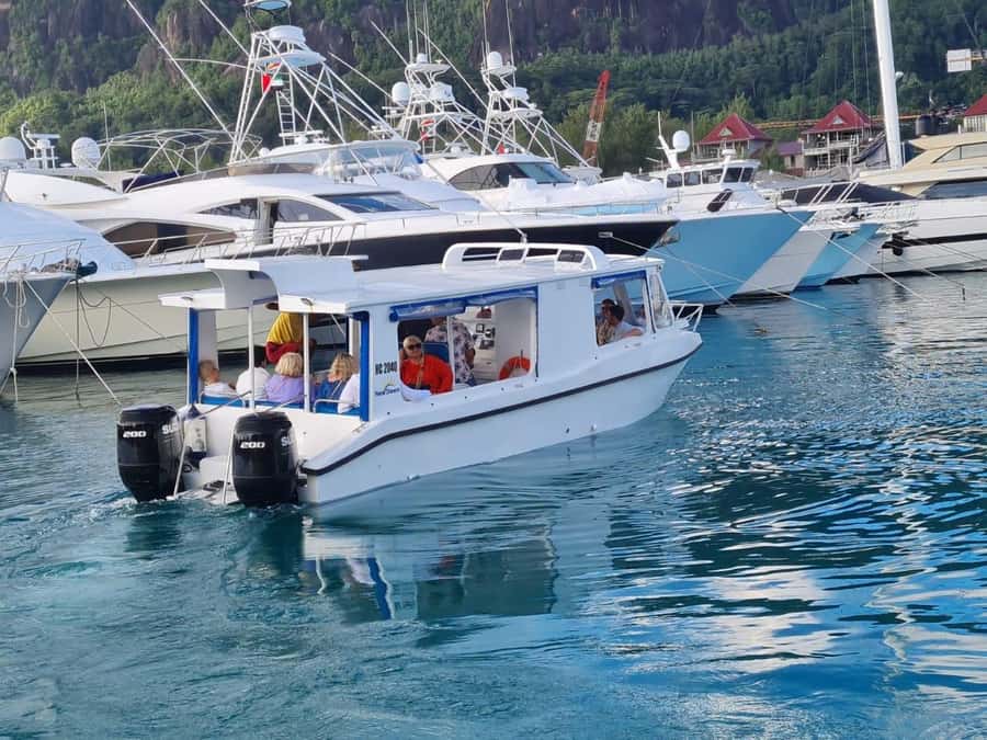 From Mahe eden island to Praslin & Ladigue Daytrip - What happens on Praslin