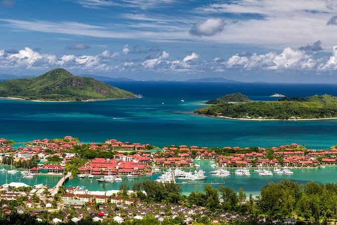 Half Day Discovery Tour of Victoria - Seychelles Capital on Mahe Island - Camion Hall and the Esplanade Craft Kiosks