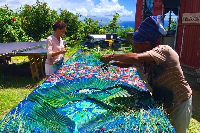 Learn the Traditional Seychelles Art of Sun Printing with Local Textile Designer - Choosing leaves and building your pattern