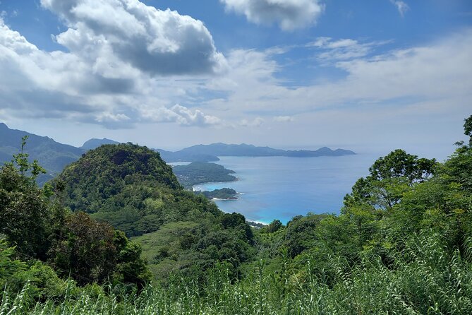 Mahe island Seychelles , unforgettable & adventurous tour - Why a private car makes sense on Mahé