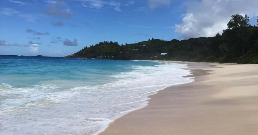 Mahé: Private Customizable Island Tour with Hotel Transfer - Beaches from Beau Vallon to Anse Royale