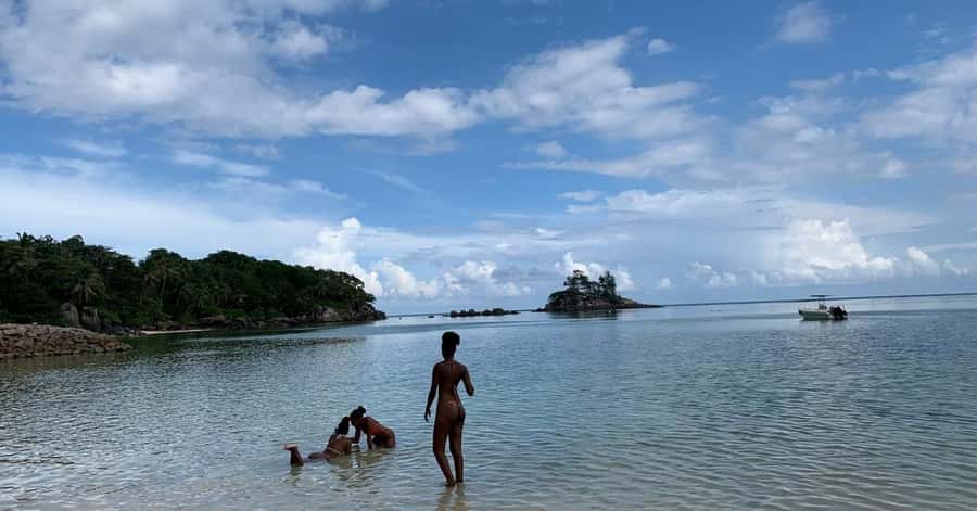 Mahé: Private Customizable Island Tour with Hotel Transfer - Starting with the right route