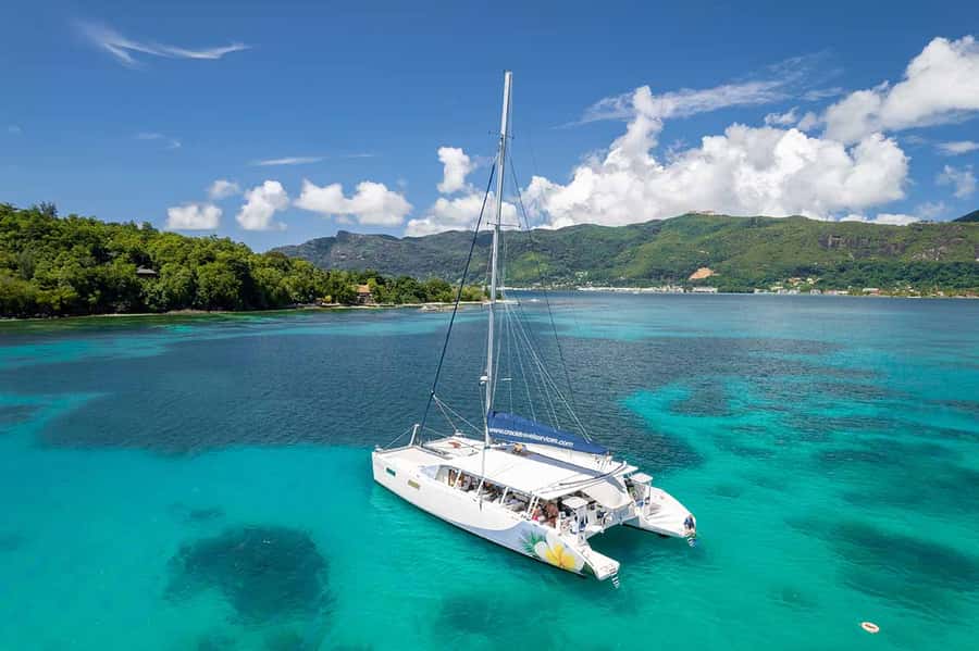 Mahé: Saint-Anne Marine Park and Moyenne Island Cruise - Getting from Mahé to the boat