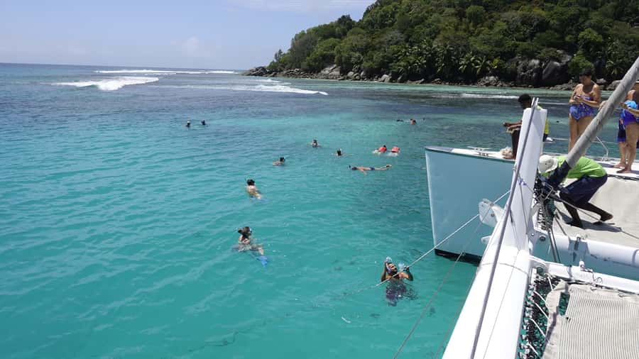 Mahe: St.Anne Marine National Park Reef Safari with Lunch - Who should book this day at sea