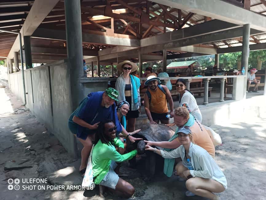 Praslin: Curieuse StPierre Guided Tour, BBQ & 2x Snorkeling - Who should book this Praslin outing
