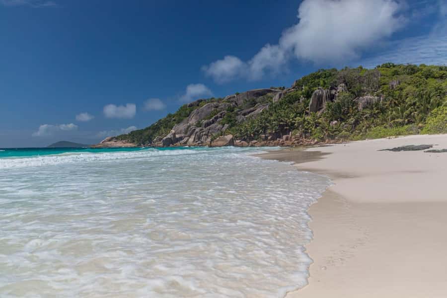 Praslin: Sister & Coco Island Full-Day Cruise and Creole BBQ - What the $130 price really covers