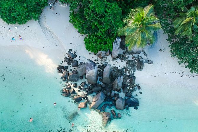 Private Full day Mahé island tour (1-2 persons) - Lunch and local food choices
