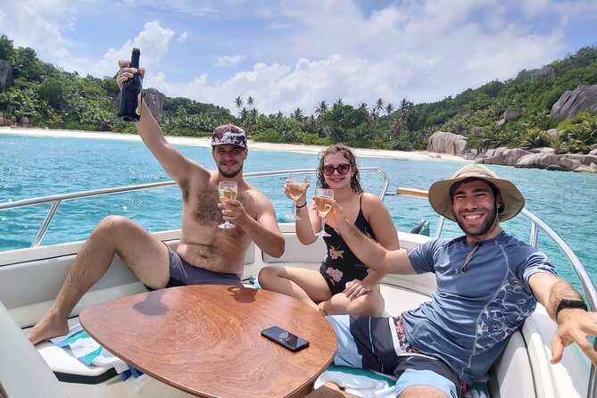 Private Seychelles Islands Tour by Boat with snacks & drinks - What the four-hour schedule really allows