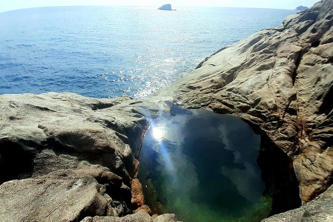 Rock Pool, dreamlike & unique experience | Mahé | Private hike | - Reaching Ros Sodyer by private car