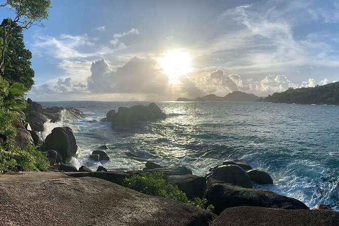 Rock Pool, dreamlike & unique experience | Mahé | Private hike | - Guides who shape the experience