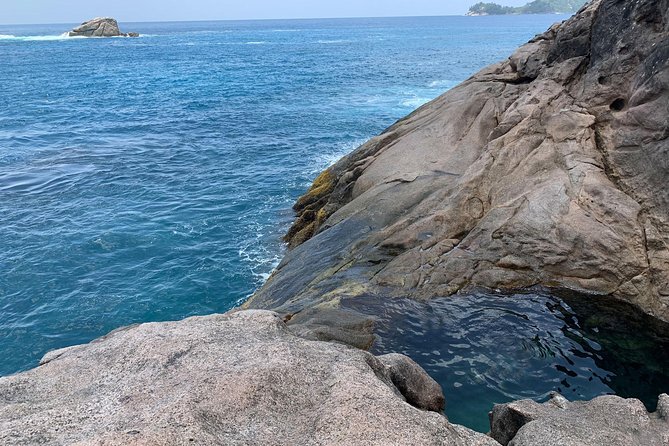 Rock Pool, dreamlike & unique experience | Mahé | Private hike | - Should you book the Ros Sodyer rock pool hike?