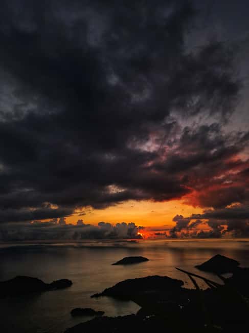 Sunset Explorer! Scenic Mountain Hike in Seychelles - Who should book this Mahé adventure