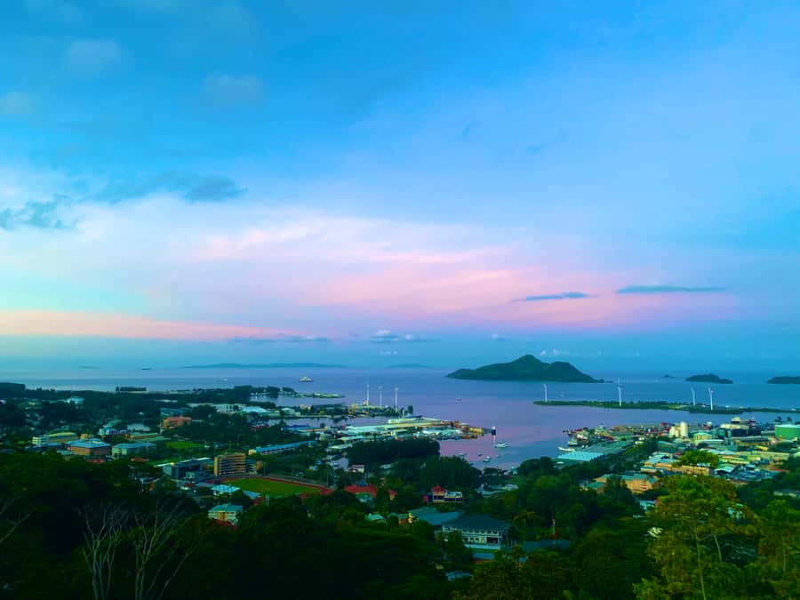 Victoria: Seychelles Mahe Island Tour - Guides who shape the experience